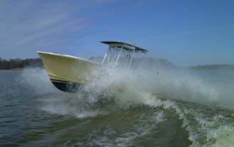 Bandy 26 center console in action